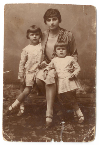 Zofia Grabowska z córkami